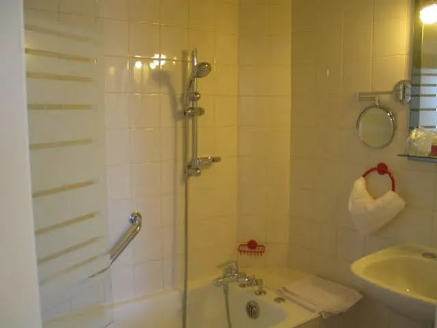 Fifi Moulin Hotel Serres  France