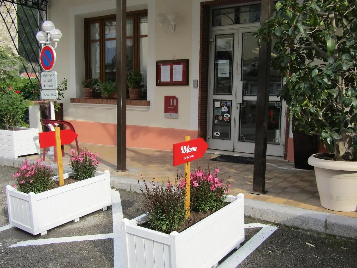 Fifi Moulin Hotell Serres
