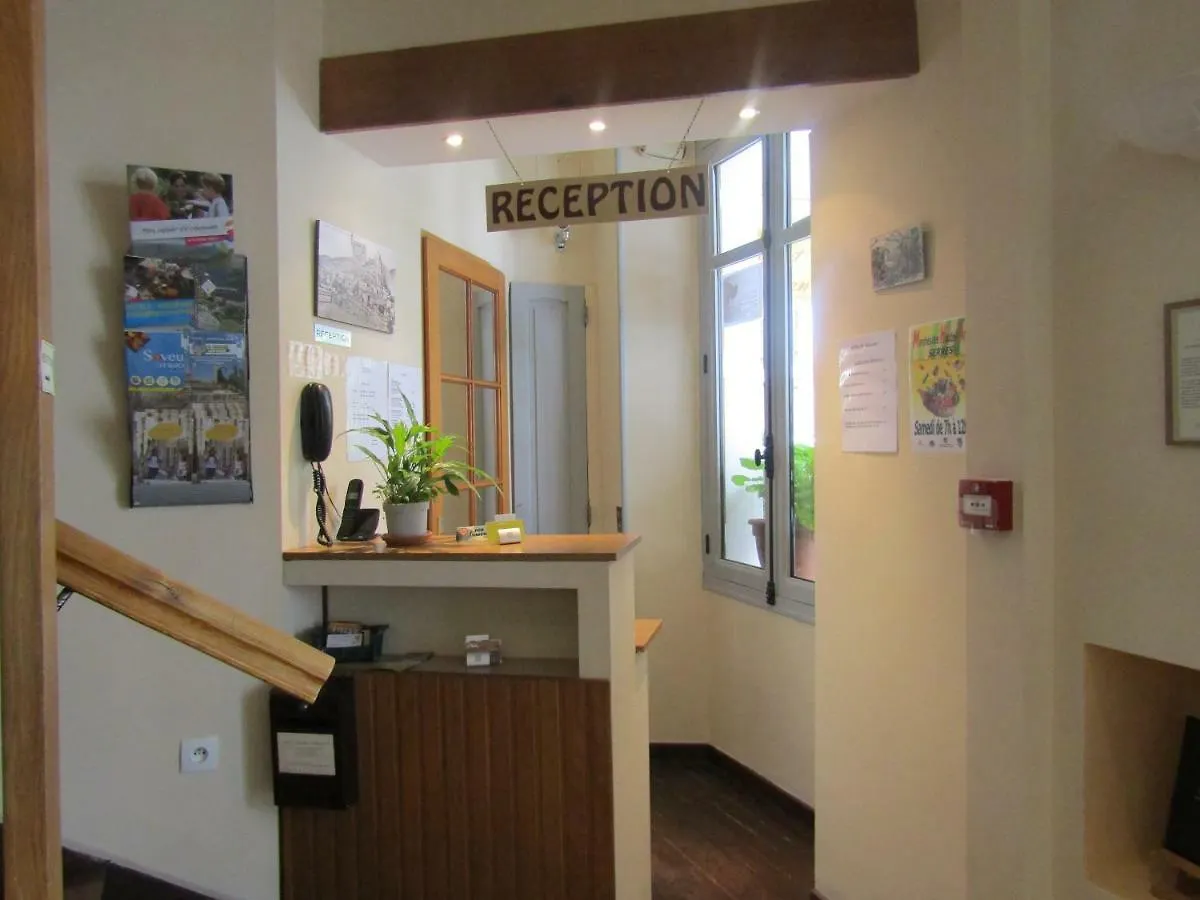 Fifi Moulin Hotell Serres