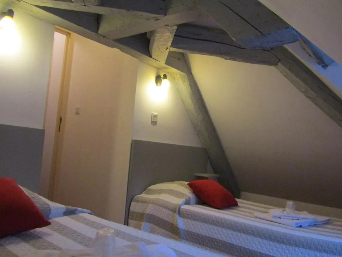 Fifi Moulin Hotell Serres